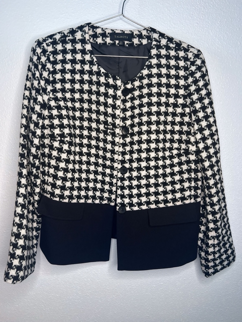 Talbots Black And White Houndstooth Cropped Blazer